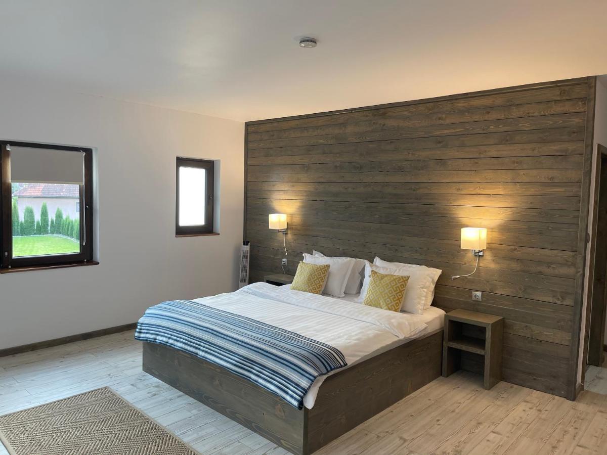 Montana 219 Hotel Valea Draganului Luaran gambar